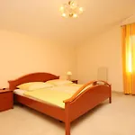 Family Friendly House With A Swimming Pool - Volosko, - 7920 오파티아