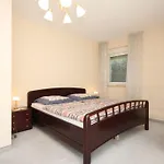 Family Friendly House With A Swimming Pool - Volosko, - 7920 오파티아
