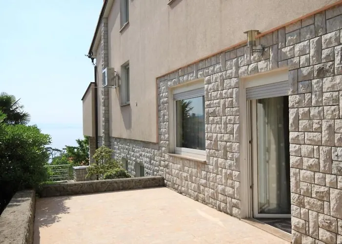 Family Friendly House With A Swimming Pool - Volosko, - 7920 Casa de Férias Opatija